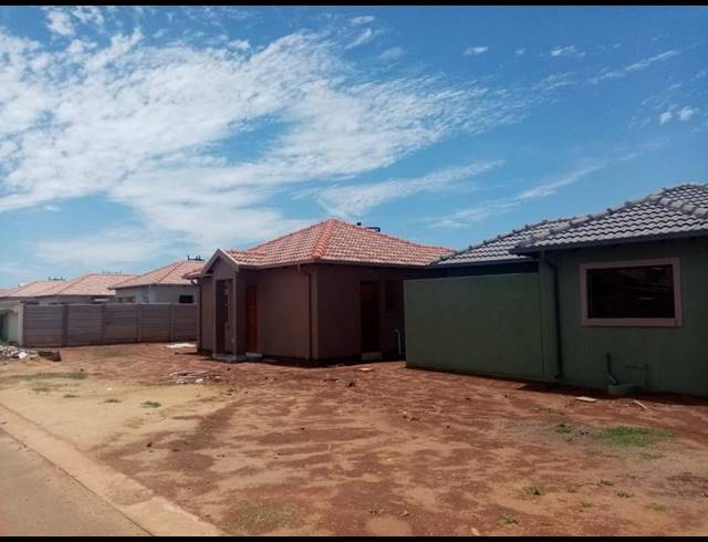 2 BEDROOM HOUSE FOR SALE IN KYA SANDS